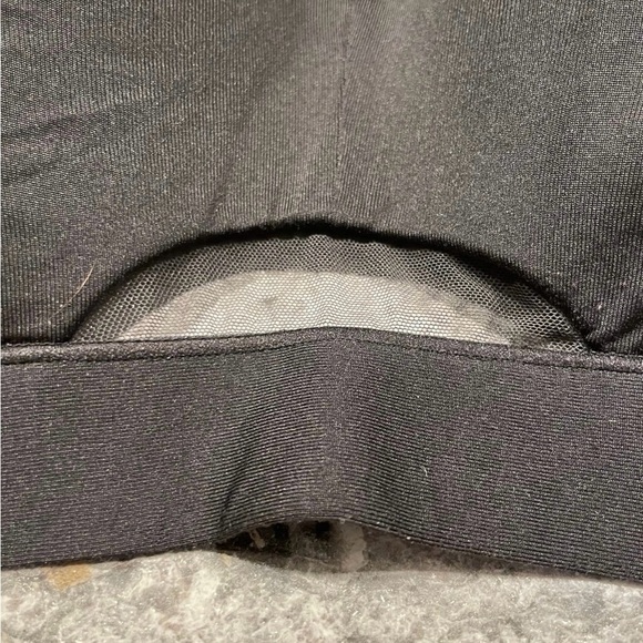 Cacique size 42C black wireless bra - Picture 2 of 4